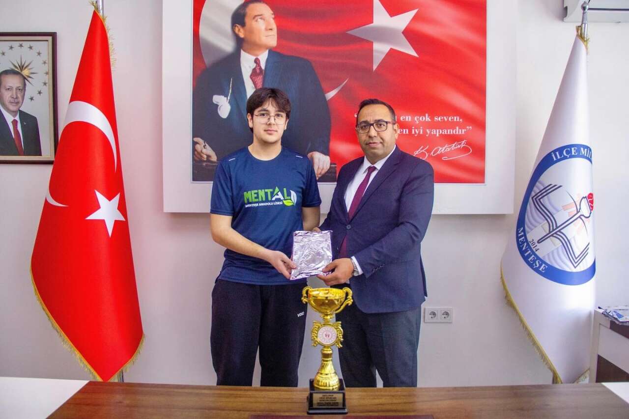 Türkiye Şampiyonları İlçe Milli Eğitim Müdürü Keleş'i Ziyaret Etti 8